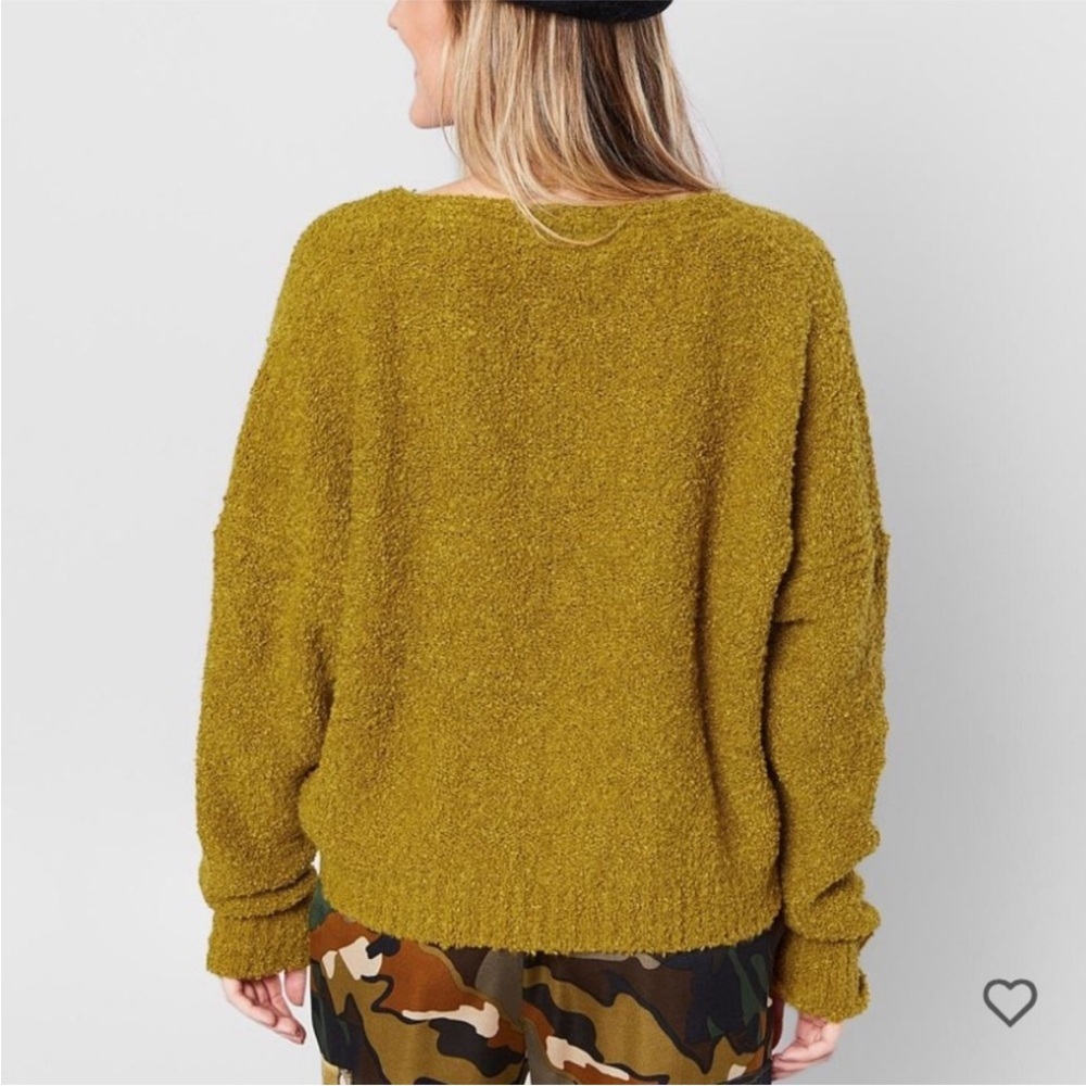 Free People Finders Keepers V-Neck Boucle Sweater in Athena Moss Green XS NWT - Picture 3 of 9